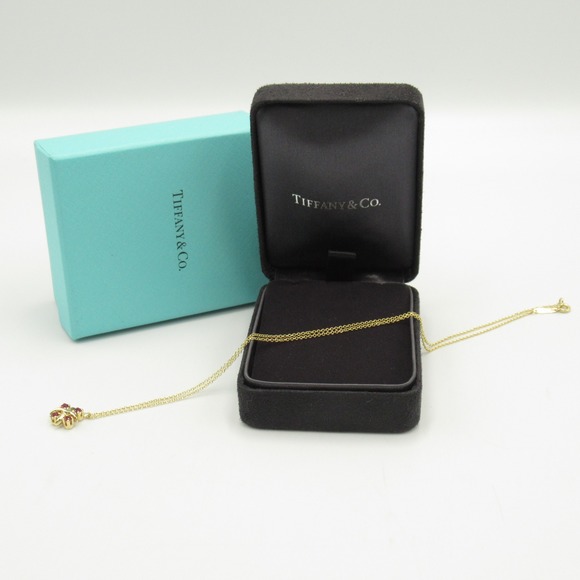 Sixteen Stone by Tiffany:Pendant in Yellow Gold with Rubies  Tiffany Jean Schlumberger Ruby Necklace K18 Yellow Gold Red